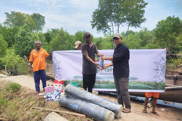 Nurturing Local Communities Through Silvofishery