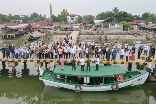 Free School Boat
