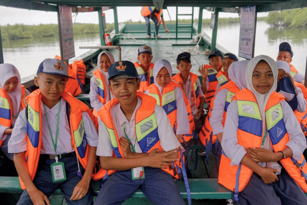 Free School Boat