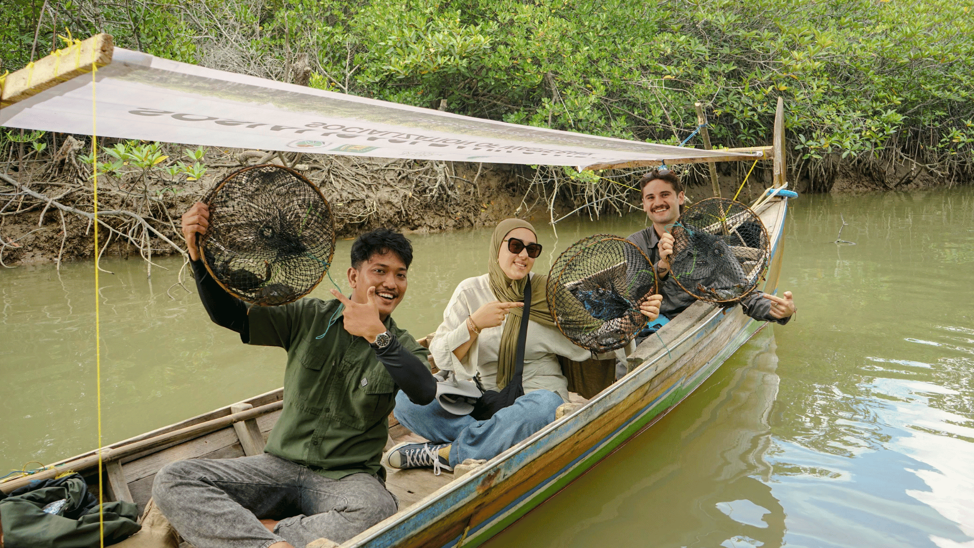 From Logging to Livelihoods: Supporting Sustainable Fishing Economies in Mangrove Communities